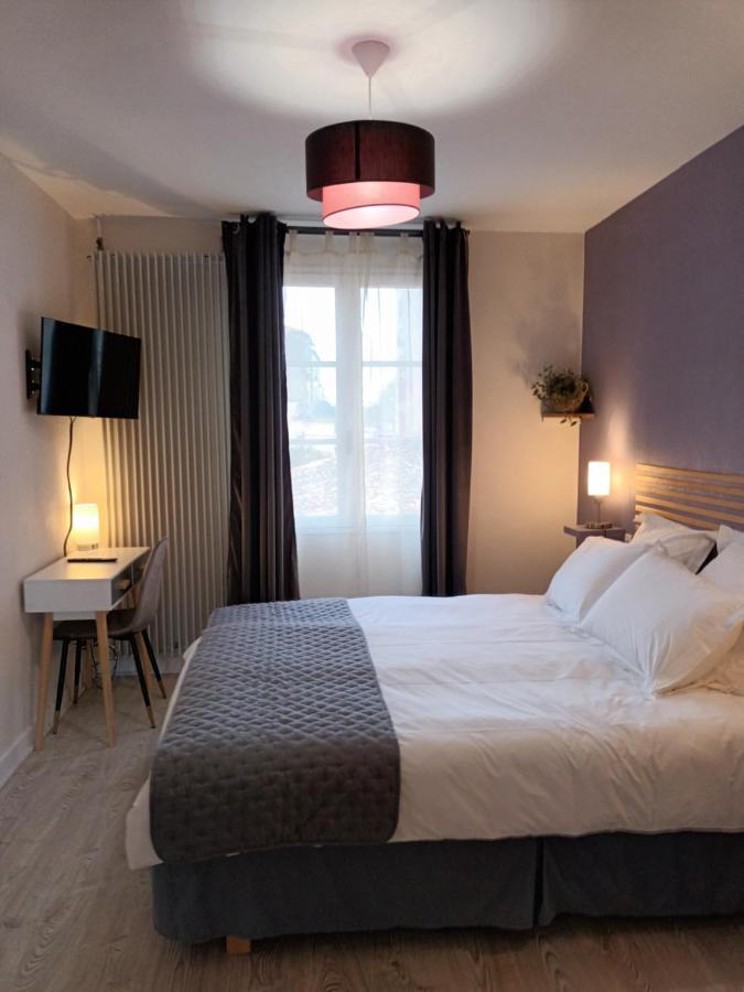 Les Chambres De La Vallee Argentonnay Exteriör bild